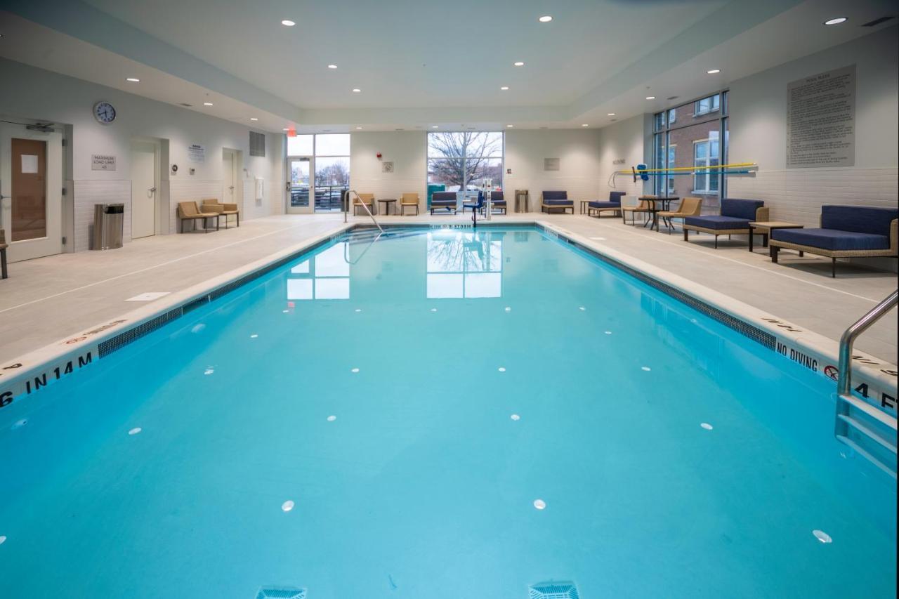 Towneplace Suites By Marriott Louisville Downtown Екстер'єр фото