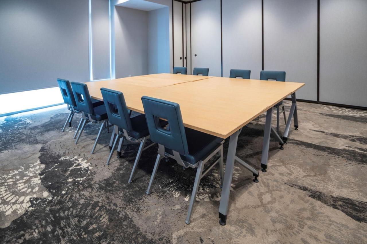 Towneplace Suites By Marriott Louisville Downtown Екстер'єр фото