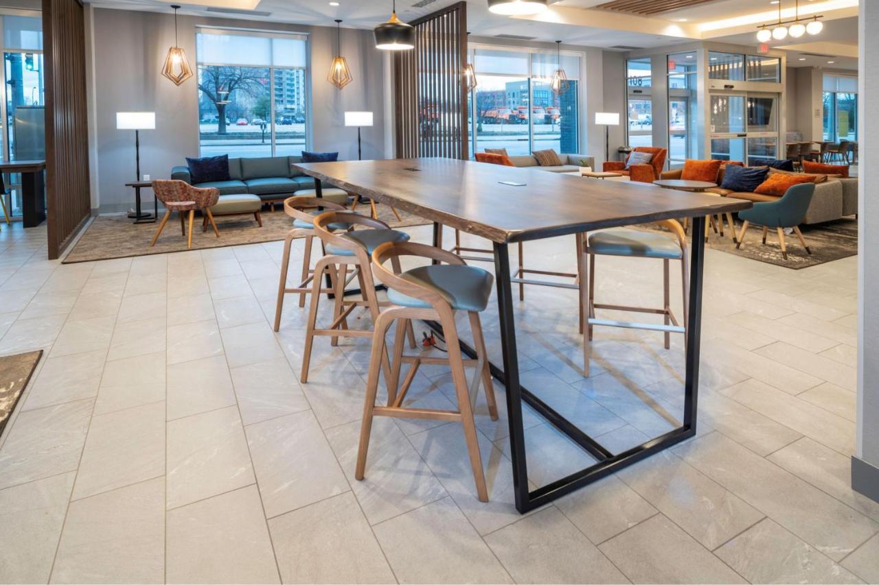 Towneplace Suites By Marriott Louisville Downtown Екстер'єр фото