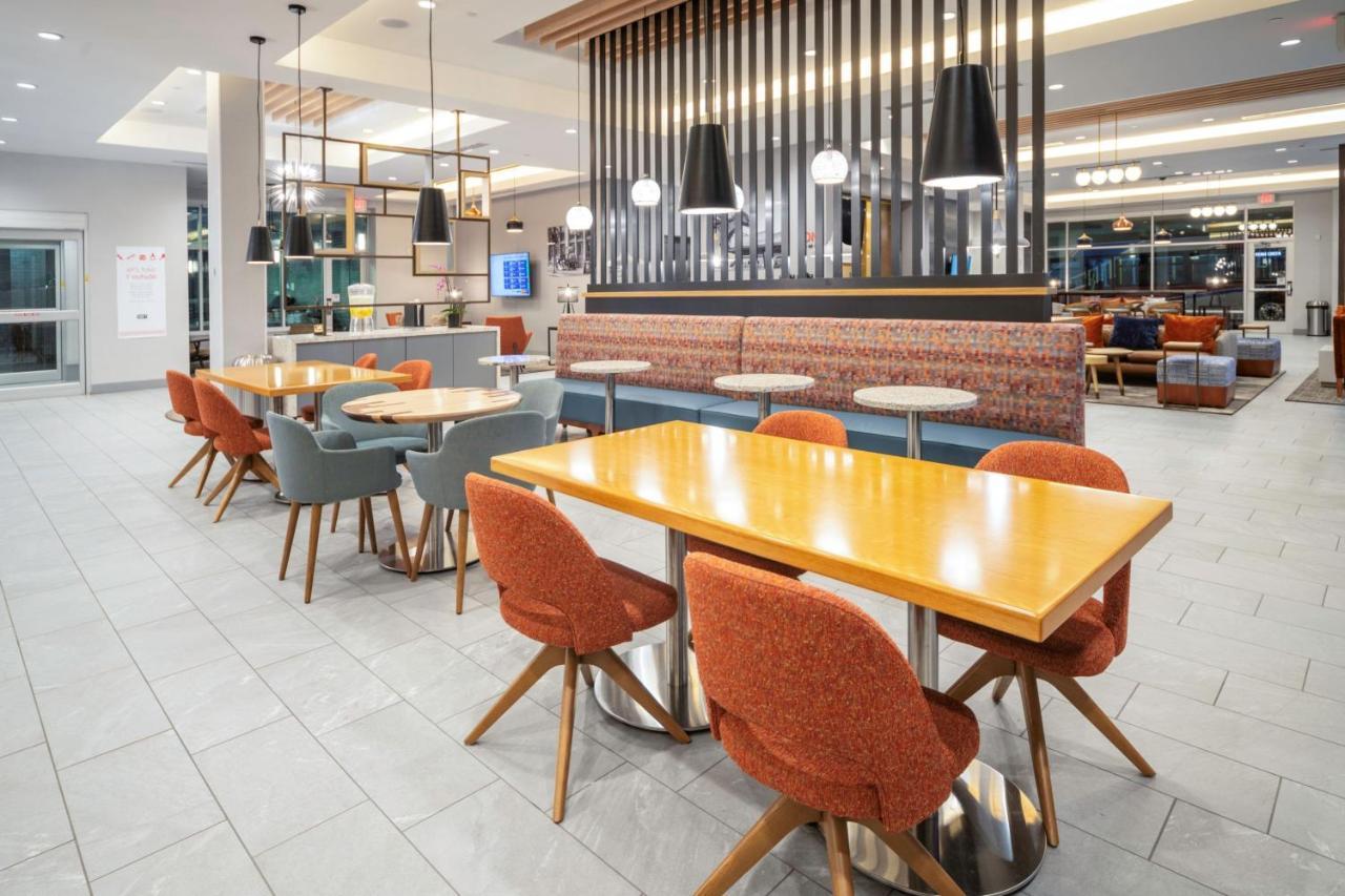Towneplace Suites By Marriott Louisville Downtown Екстер'єр фото