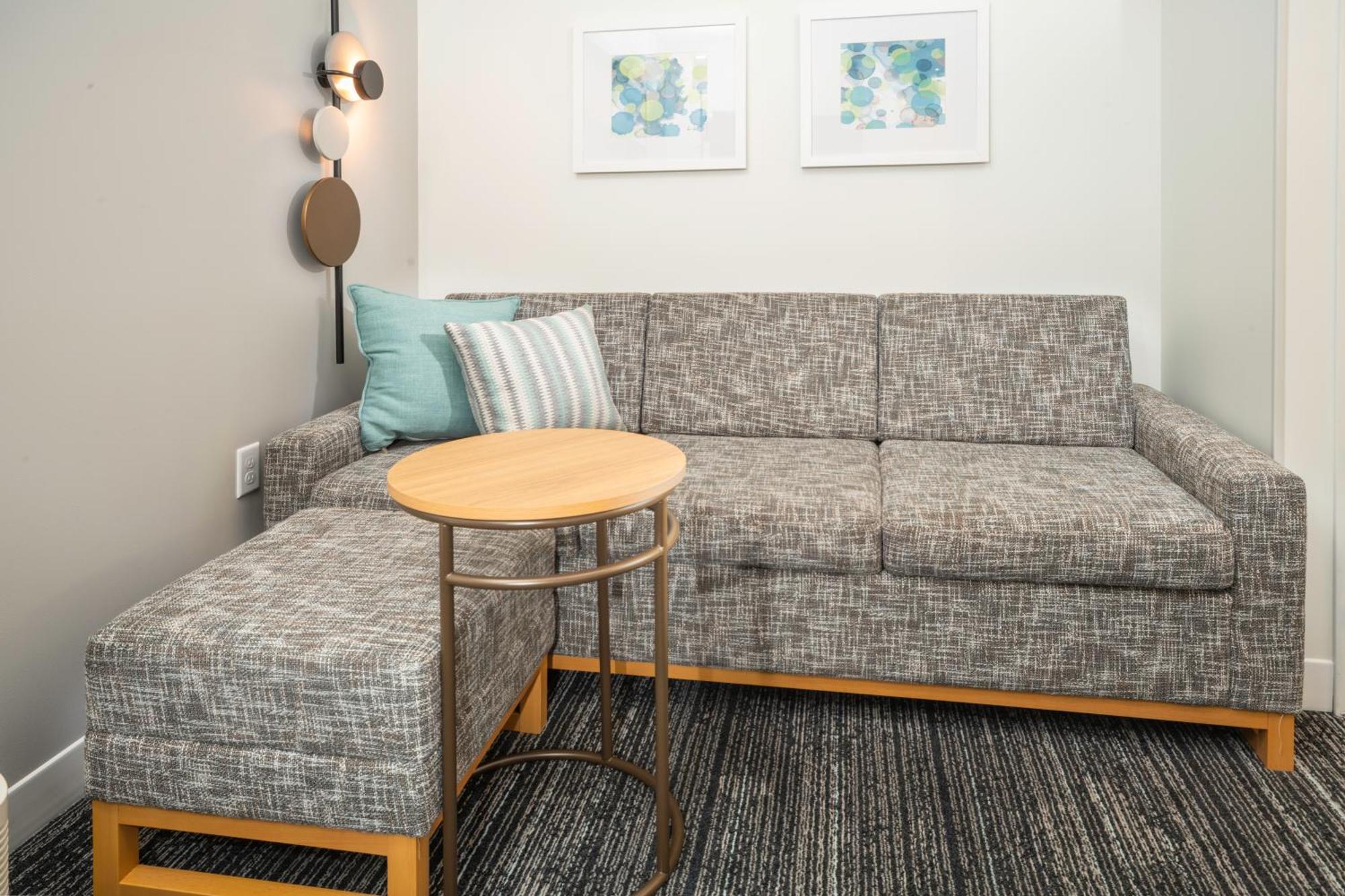 Towneplace Suites By Marriott Louisville Downtown Екстер'єр фото